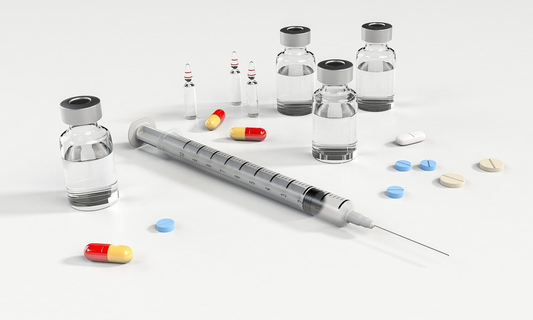 Liquid Vitamin C supplements and medicines